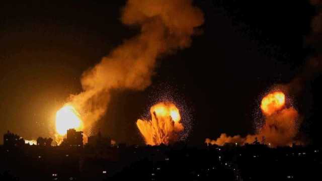 I carri armati di Israele invadono Gaza city, assalto con droni ed elicotteri