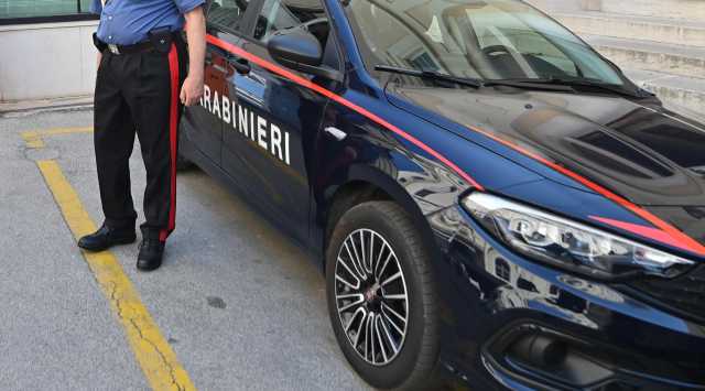 Perseguita e minaccia via chat l'ex compagna: braccialetto elettronico per un operaio di Samassi
