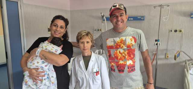 Parto da record al San Martino di Oristano: la piccola Martina ha pesato 5 chili e 250 grammi