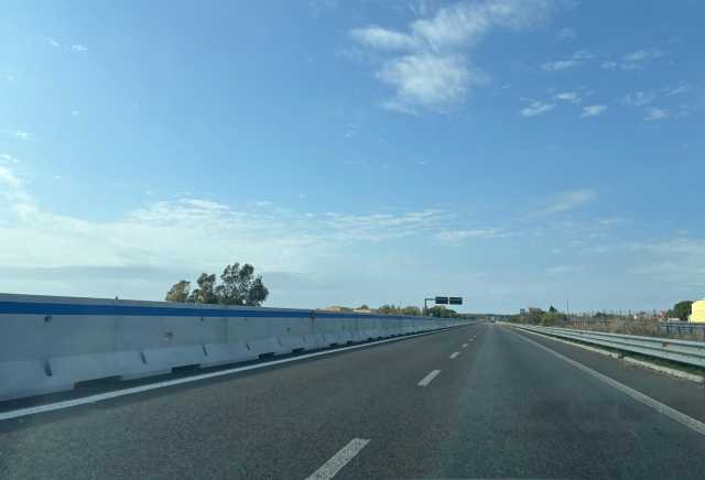 Statale 131, completati cinque chilometri di nuove barriere spartitraffico a Serrenti