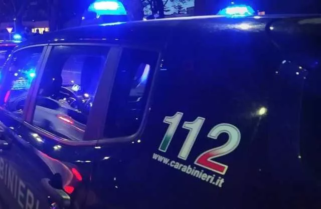 Iglesias, frustate e percosse ai figli piccoli della moglie: lei, aggredita, riesce a scappare