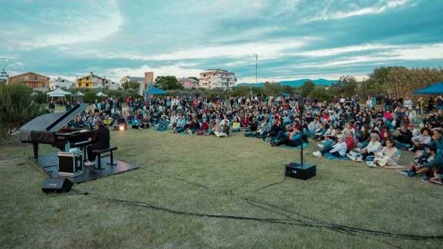 Voli in mongolfiera, musica e cultura: Quartu saluta il festival Esperienze e suoni d'acqua