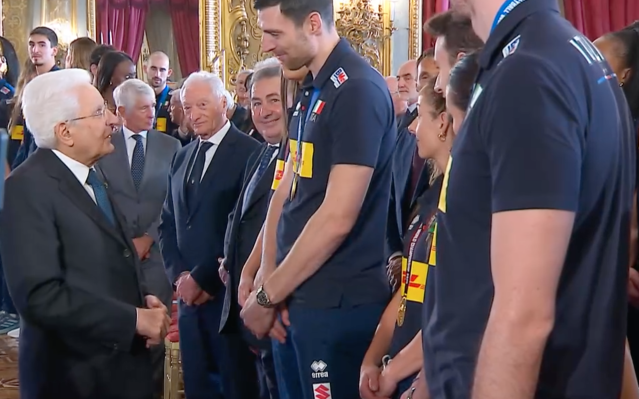 Volley, Mattarella riceve i campioni delle Nazionali: 