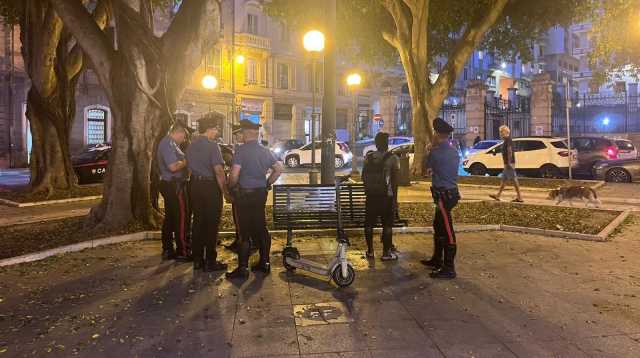 Cagliari, rapinati in piazza Yenne: 