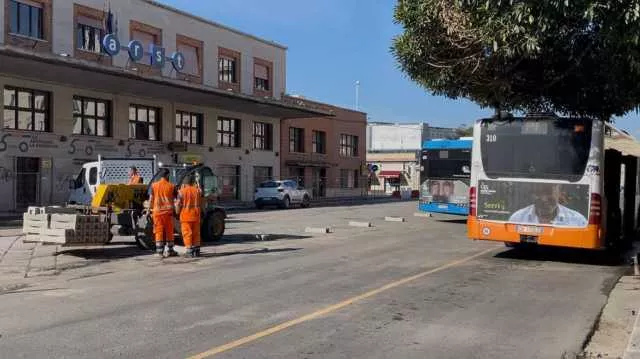 Cagliari, il cantiere della metro chiude parte di piazza Matteotti ma il caos non c'è 