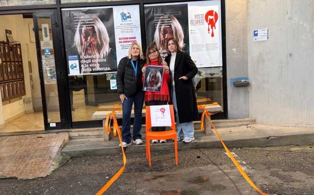 Nella sede della Uil Sardegna una sedia vuota per le donne strappate alla vita dalla violenza