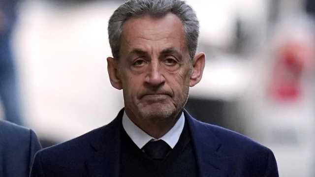 Nicolas Sarkozy scarcerato: concessa la libertà vigilata, era in cella da ottobre