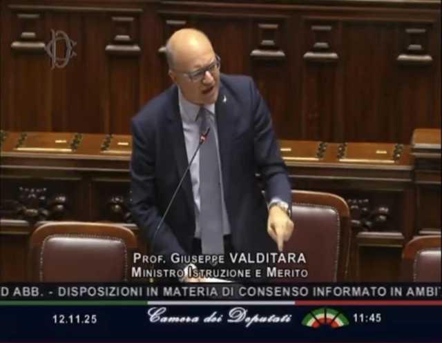 Bagarre in Aula sull'educazione sessuale, Valditara: 