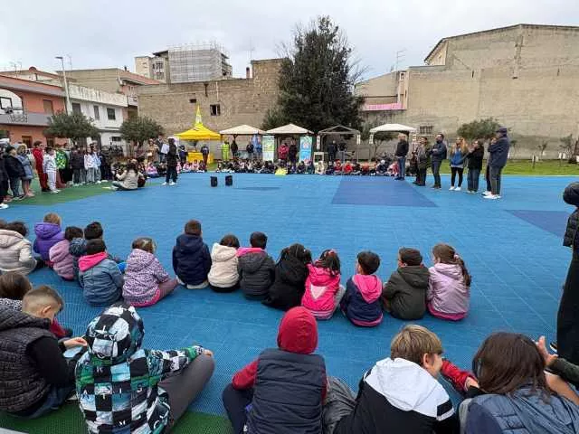 Quartu celebra la giornata degli Alberi: 1700 bambini coinvolti 