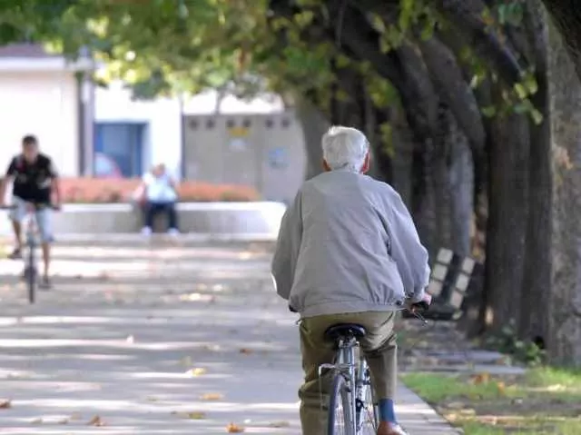 In Italia (e non solo) l'età pensionabile salirà a 70 anni: le stime per i prossimi anni