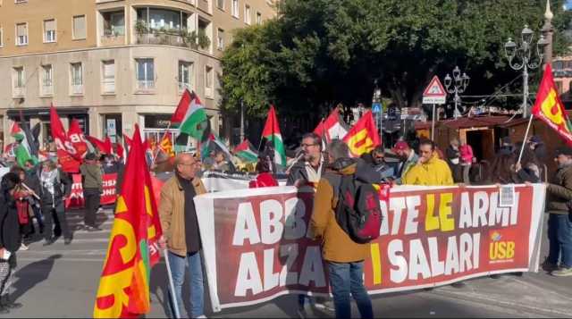 Cagliari, in centinaia al corteo contro la manovra: 