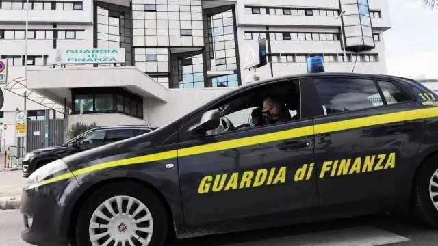 Golfo Aranci, ultra ottantenne sorpreso con la cocaina: scatta la denuncia