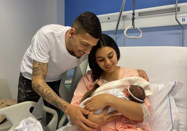 Cagliari, la piccola Maria Giulia nasce in una camera d'hotel al Poetto