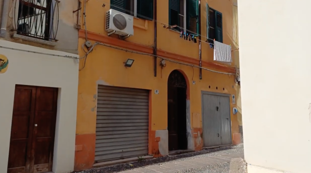 Sassari, minaccia di far saltare in aria il suo appartamento e fugge: rintracciato e denunciato