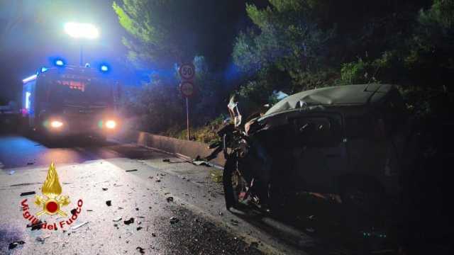 Schianto Iglesias Mortale Tragico frontale sulla 130 a Iglesias: due morti, avevano 22 e 51 anni