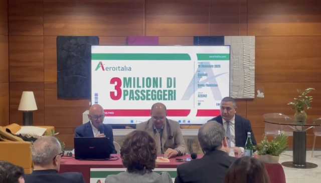 L'ad di Aeroitalia a Elmas: 