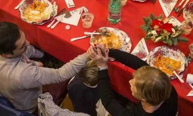 Il cenone di natale per le famiglie cagliaritane potrebbe costare anche 40 euro in più
