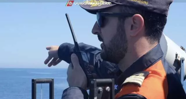 Guardia Costiera Controlli a tappeto prima di Natale: 100 chili di pescato sequestrati in Sardegna