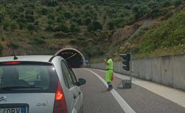 Gutturu Frascu Galleria Verifiche nella galleria Gutturu Frascu sulla 125 var: deviazioni e possibili disagi