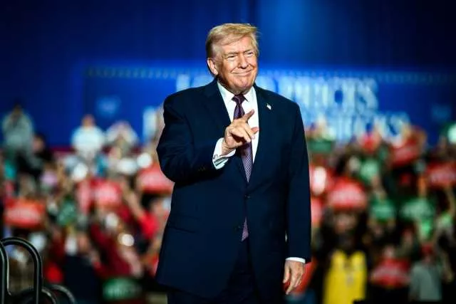 Trump nega il visto a cinque cittadini europei: accusati di 