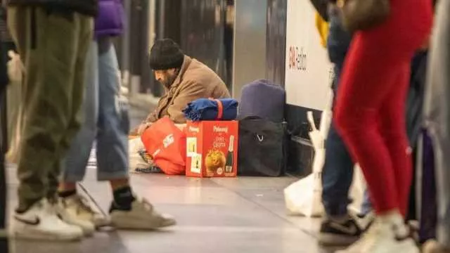 Divieto Bivacco Youtg Cagliari, il Consiglio comunale elimina il divieto di elemosina e bivacco