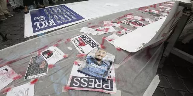 Reporter senza frontiere: nel 2025 uccisi 67 giornalisti, quasi la metà nella Striscia di Gaza