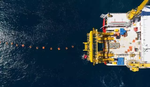 Tyrrhenian link, il record mondiale di Terna: cavo a 2150 metri di profondità tra la Sardegna e la Sicilia