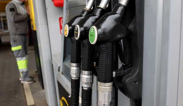 Caro carburanti, il gasolio diventa più caro della benzina: è l'effetto accise