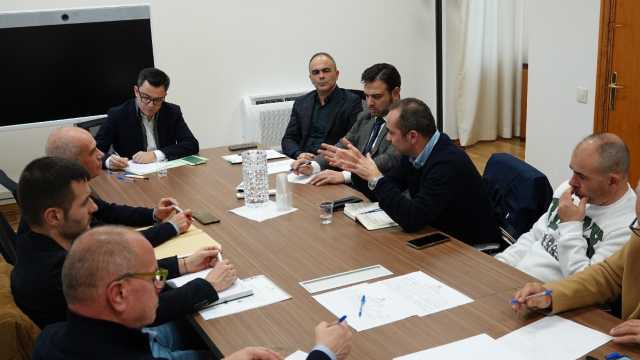 Tavolo blu post ciclone, Agus: 