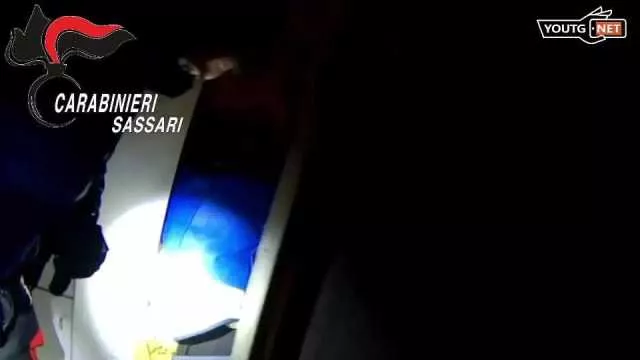 Tenuta segregata in una casa a Sassari per 10 giorni: il VIDEO dell'irruzione dei carabinieri