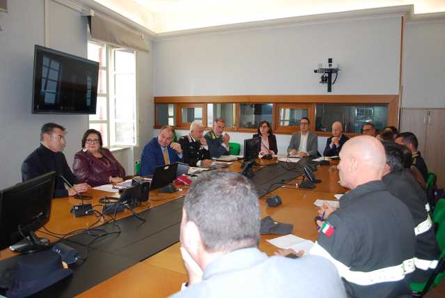 Dopo il disastro di Crans-Montana più controlli nei locali, stretta anche a Cagliari