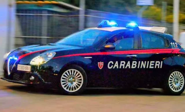 Elmas, operaio travolto da una porta finestra durante la ristrutturazione di una casa: è in ospedale