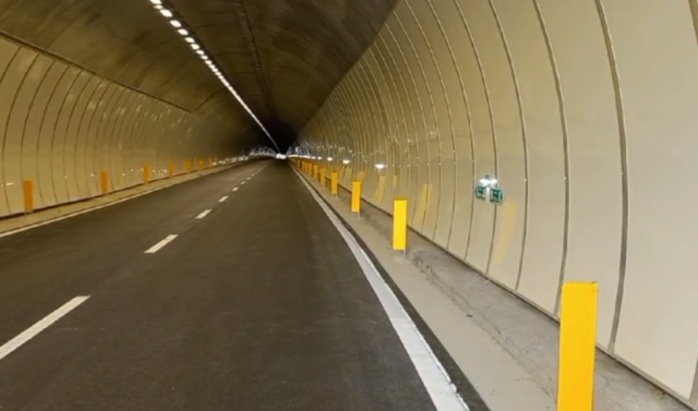 Riapre al traffico la galleria Chighizzu: 