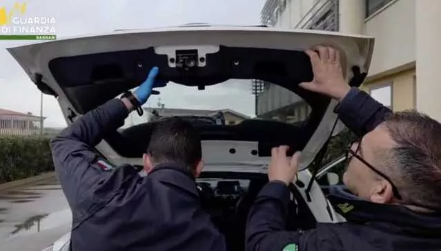 Droga e cellulari in carcere con un drone: come è stato sventato il piano dei quattro arrestati in Sardegna