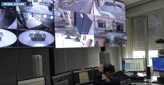 Rapine, traffico di droga e atti persecutori: scatta l'operazione 
