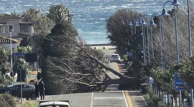 Ancora pioggia, vento e mareggiate (almeno fino a domani): non c'è tregua dal maltempo in Sardegna