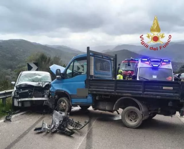 Ballao, violento incidente stradale sulla Provinciale 22: interviene l'elisoccorso