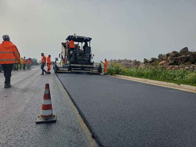 Paulilatino, sulla statale 131 l'Anas sperimenta il nuovo asfalto 