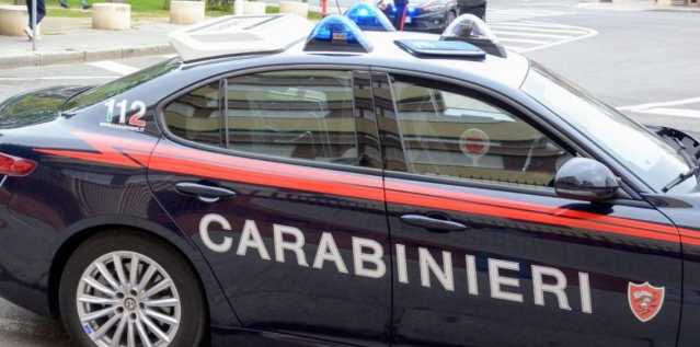 Inseguimento a Carbonia, scappa all'alt e rischia di travolgere un carabiniere