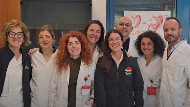 Operazioni di ricostruzione della parete addominale con i robot: al Brotzu gli interventi all'avanguardia