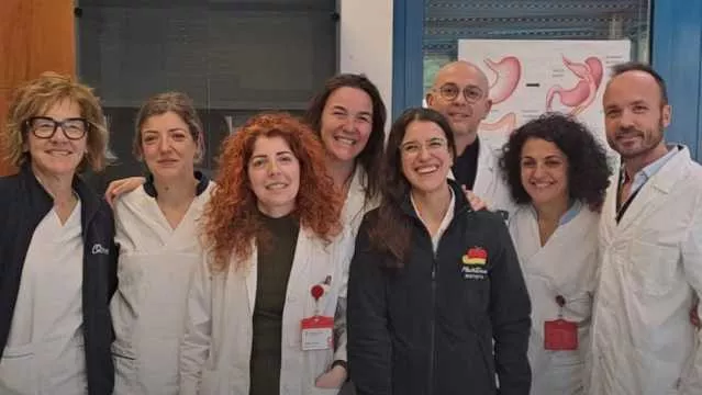 Operazioni di ricostruzione della parete addominale con i robot: al Brotzu gli interventi all'avanguardia