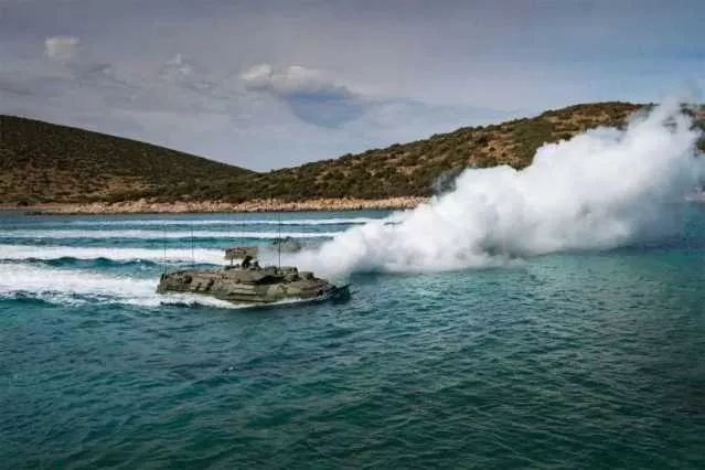 Servitù militari, Todde contro Fratelli d'Italia: 