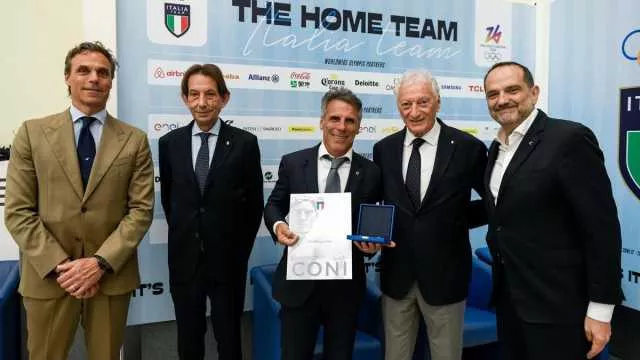 Coni, stella d'oro al merito sportivo per Zola: 