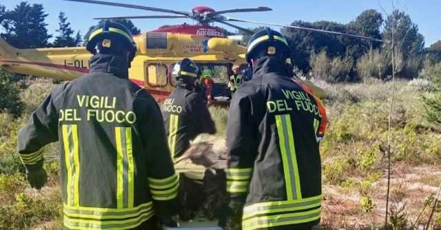 Badesi, finisce fuori strada: motociclista soccorso con l'elicottero