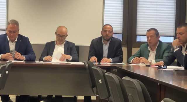 La fusione degli aeroporti sardi non convince il centrodestra: 