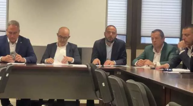 La fusione degli aeroporti sardi non convince il centrodestra: 