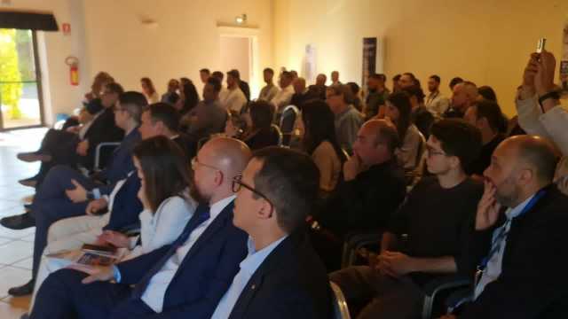 Resistenza artigiana, gli under 35 scelgono di restare in Sardegna: sono oltre 12mila le imprese 