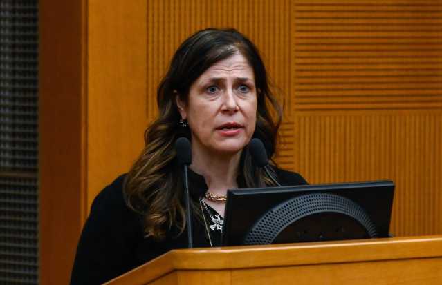 Eolico, Todde attesa in Consiglio dei ministri: scontro su progetti e valutazioni d'impatto ambientale