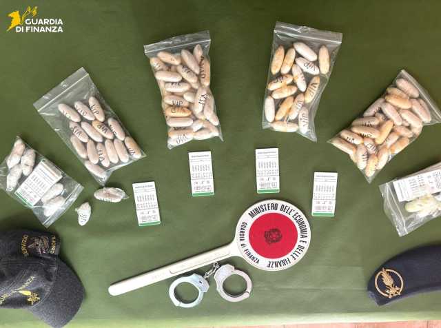 20052026 092742 Immagine2 Alghero, nascondeva nel corpo 101 ovuli di cocaina ed eroina: nigeriano fermato in aeroporto