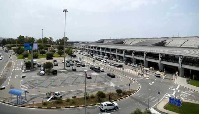 Militari israeliani all'aeroporto di Elmas? Parlamentari M5s: 